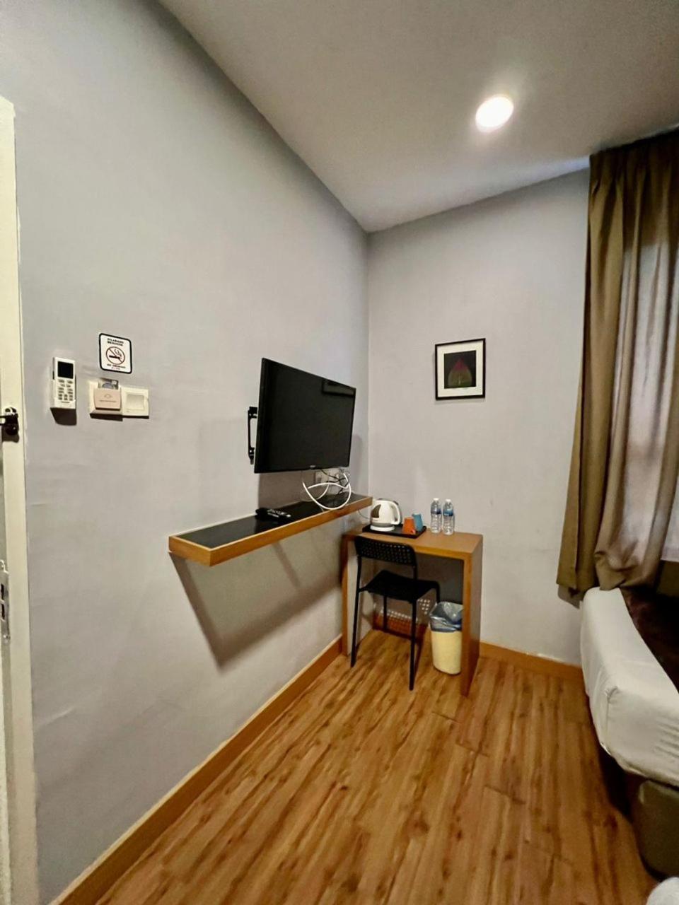 Golden Leaf Boutique Hotel Nusa Idaman Formerly Known As Ariana Hotel Τζόχορ Μπάχρου Εξωτερικό φωτογραφία