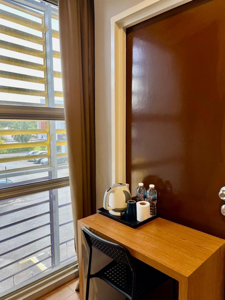 Golden Leaf Boutique Hotel Nusa Idaman Formerly Known As Ariana Hotel Τζόχορ Μπάχρου Εξωτερικό φωτογραφία