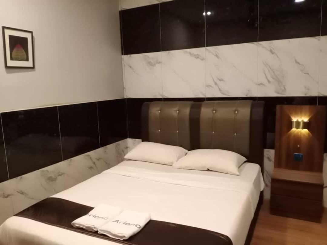 Golden Leaf Boutique Hotel Nusa Idaman Formerly Known As Ariana Hotel Τζόχορ Μπάχρου Εξωτερικό φωτογραφία